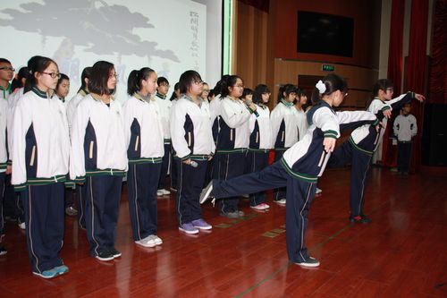 北京二十一世紀(jì)國(guó)際中學(xué)校服