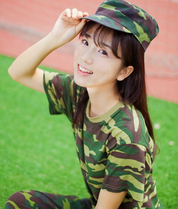 浙江大學軍訓女神JOYIN素顏照