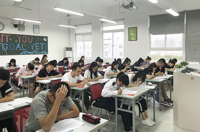 浙江國際海運職業技術學院舉行2017年英語寫作大賽