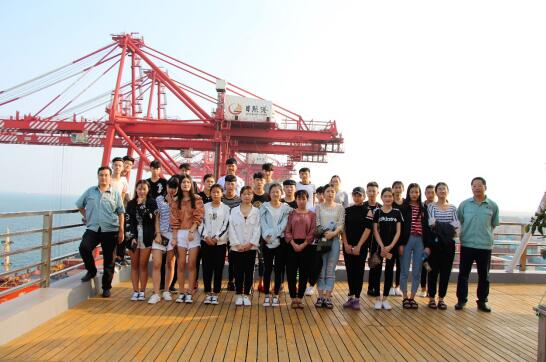日照航海工程職業(yè)學(xué)院組織專業(yè)學(xué)生參觀校企合作單位