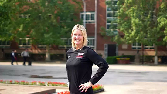 北京市私立匯佳學(xué)校網(wǎng)球課程