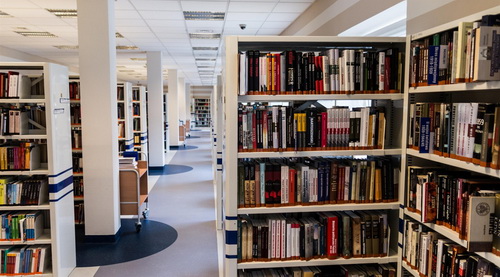 煤礦文工團(tuán)藝術(shù)學(xué)校國際部:藝術(shù)班國際文化課程