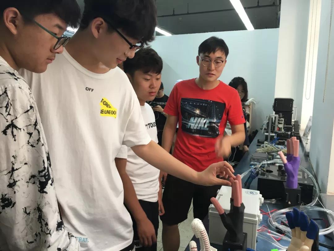 清華志清國際高中部