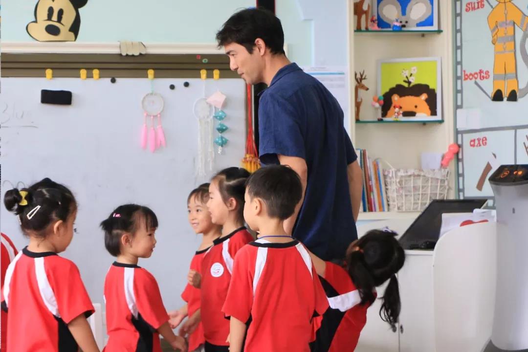 在北京愛迪幼兒園的一天,你的孩子是這樣度過的...