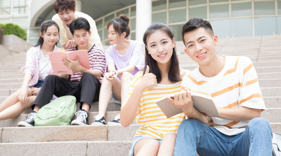 選擇國際化教育?先給孩子攢下300萬再說吧