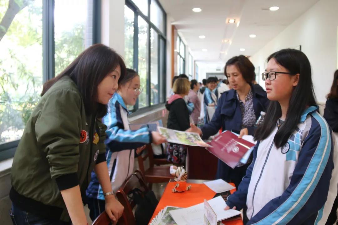 美國八所名校招生官到訪中育貝拉國際高中梅村校區