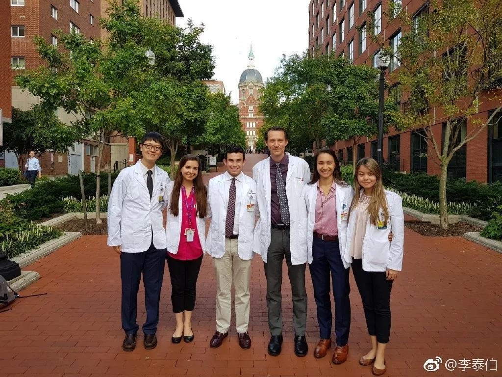 8年前被11所美國知名大學(xué)拒絕的高考狀元,現(xiàn)在去哪了