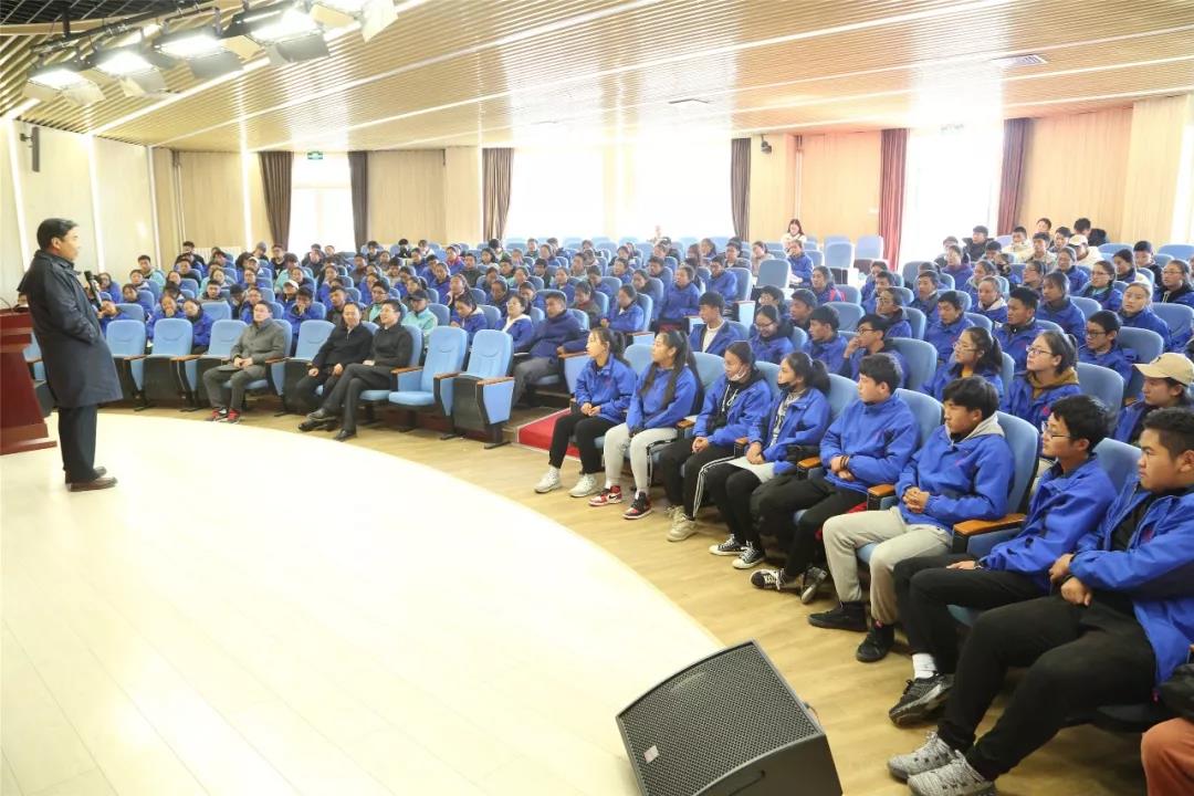 青海省玉樹教育局到北大附屬實驗學校專程調研工作