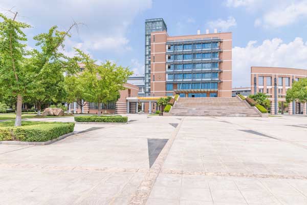 沈陽城市學院智能科學與技術專業