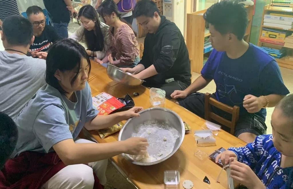 美國威力塔斯學校