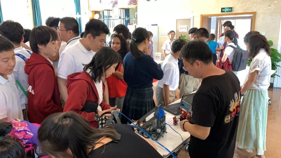 美國威利塔斯學校