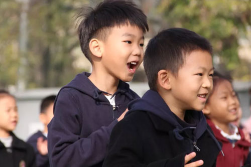 力邁中美國(guó)際學(xué)校