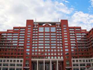 易賽思國際高中