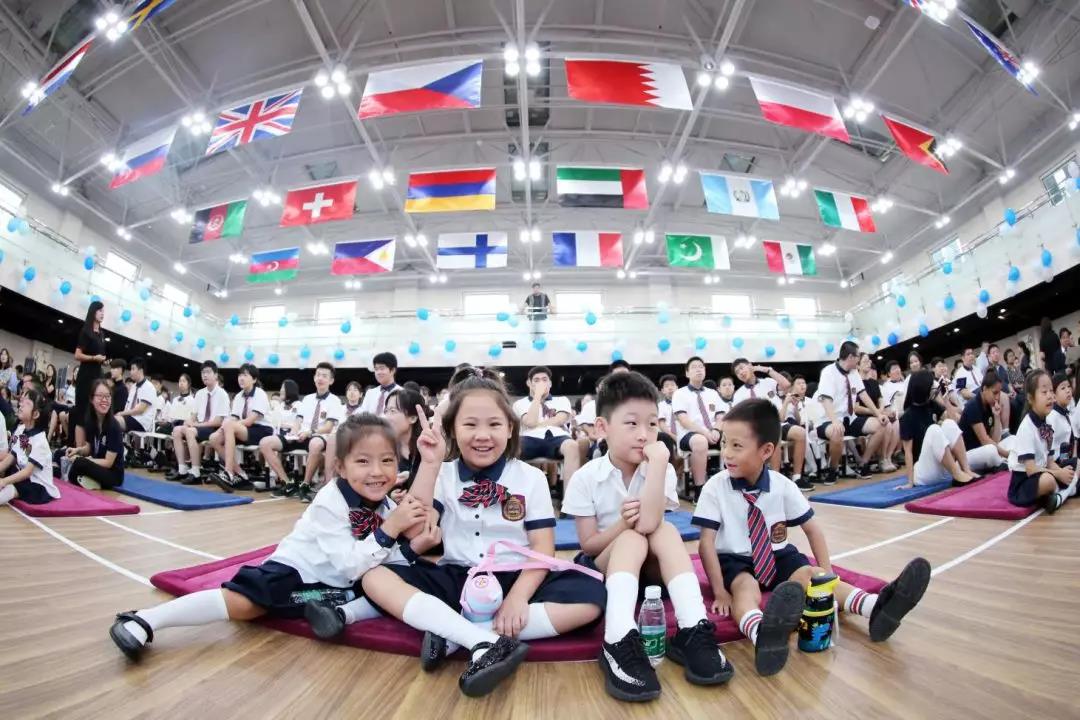 北京明誠外國語學校