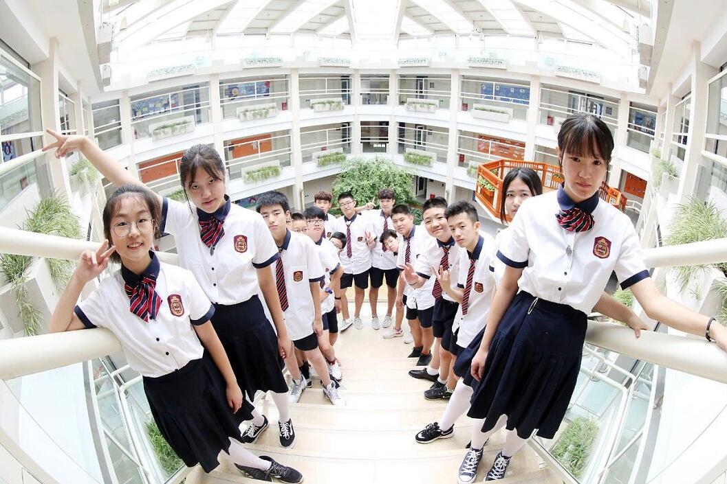 北京明誠外國語學校