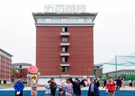 力邁中美國(guó)際學(xué)校南昌校區(qū)