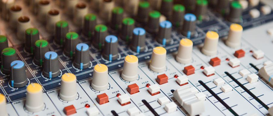 播音主持專業(yè)三本院校有哪些