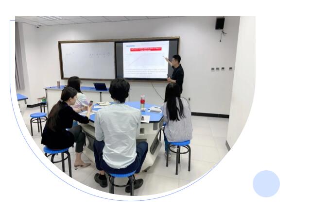 力邁中美國際學(xué)校