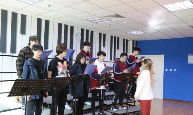 力邁中美國際學校