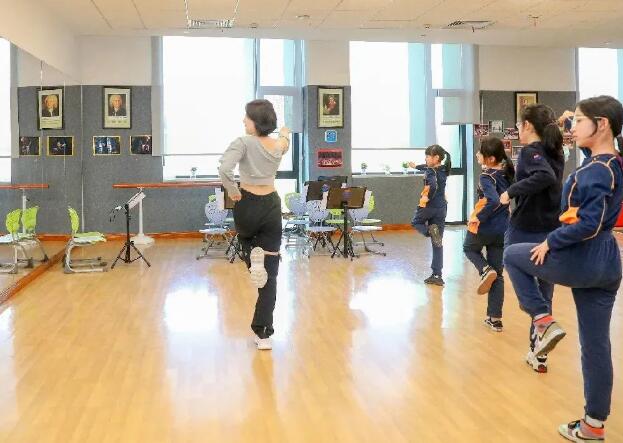 ҫA(gu)HW(xu)УУ^(q)