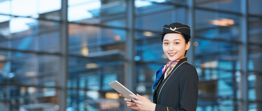 什么樣的學(xué)生適合報(bào)考航空服務(wù)專業(yè)