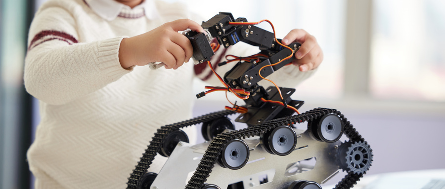 工業(yè)機(jī)器人專業(yè)要學(xué)編程嗎?就業(yè)怎么樣?