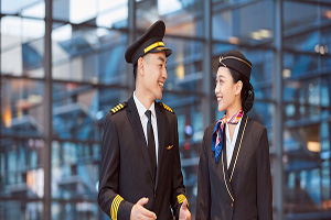 學(xué)航空乘務(wù)專業(yè),以后做乘務(wù)員有前途嗎