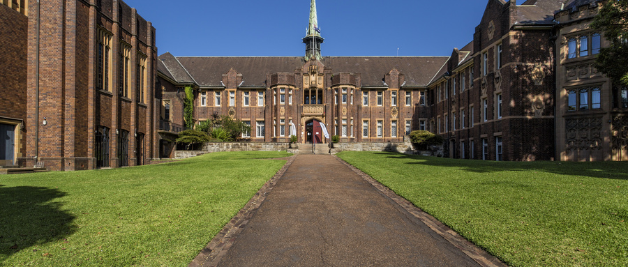 四川涼山高考200分上什么學校?