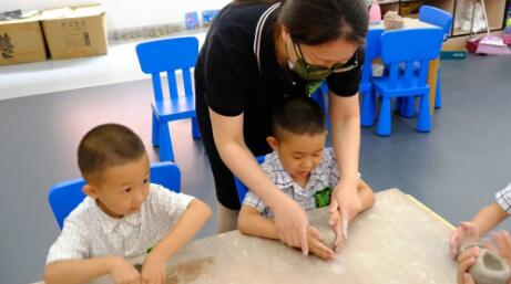 ͨ݅^(q)˽ˌW(xu)У׃@