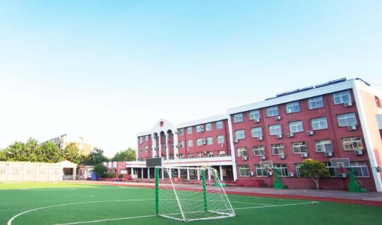 海淀崛起實驗學校