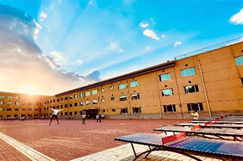 三河市燕郊劍橋?qū)W校