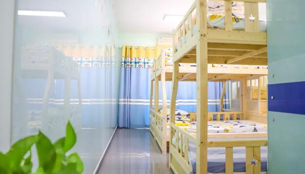 北京新府學外國語學校