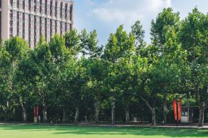 初中生在內蒙古上大學需要多少錢?