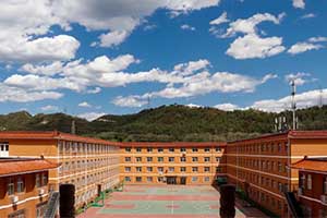 2023年初中插班北京東方紅學校難嗎?