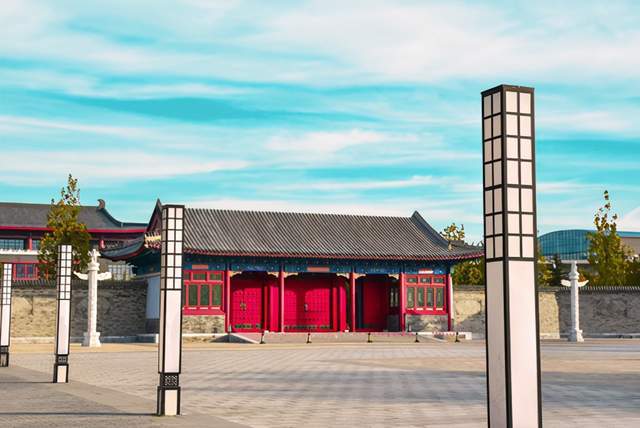 益田翰德學(xué)校門口