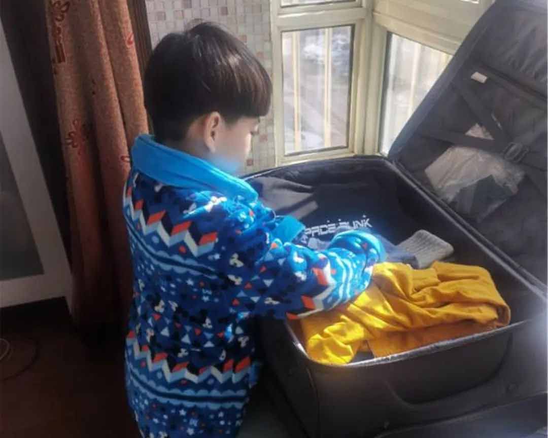 北京市豐臺區新北賦學校整理箱包