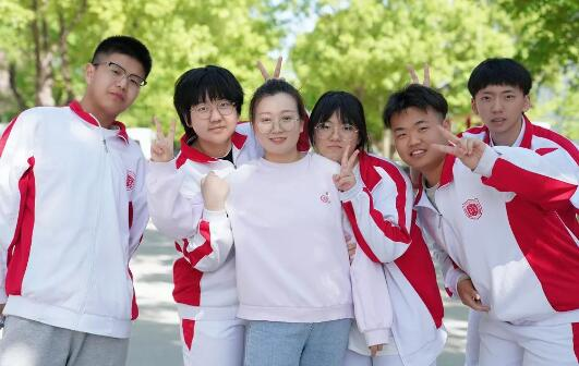 北京東方紅學校