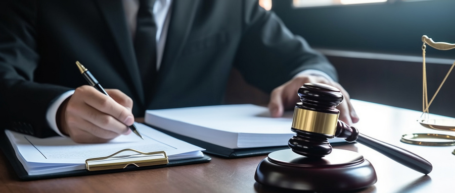 法學(xué)專業(yè)都上什么課程?