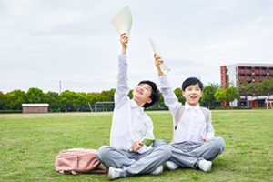 北京懷柔索蘭諾中學(xué)食堂怎么樣？餐飲費(fèi)怎么算？