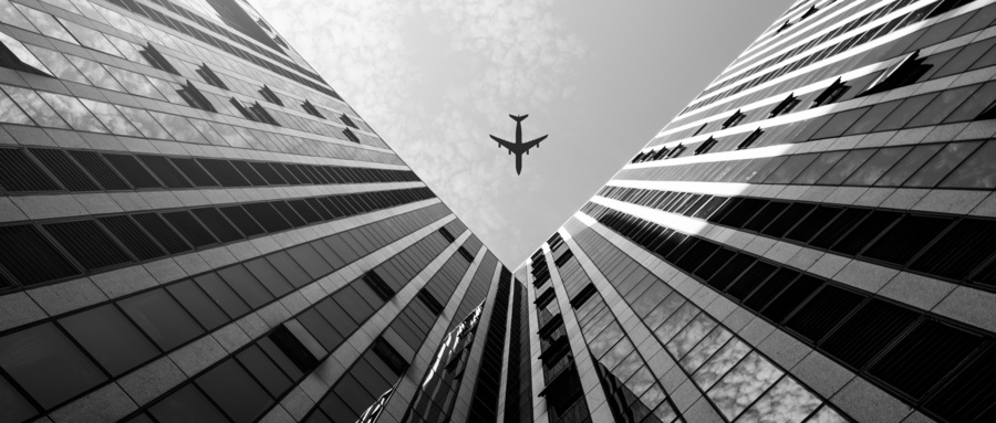 2024學航空服務專業學費高嗎?