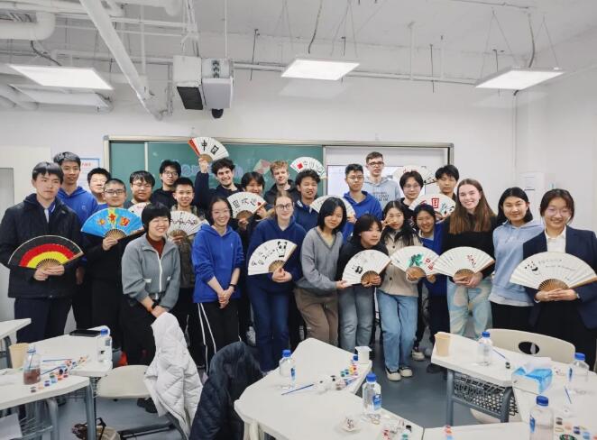 北京明誠(chéng)外國(guó)語(yǔ)學(xué)校洪堡學(xué)院迎來(lái)德國(guó)中學(xué)生交流團(tuán)