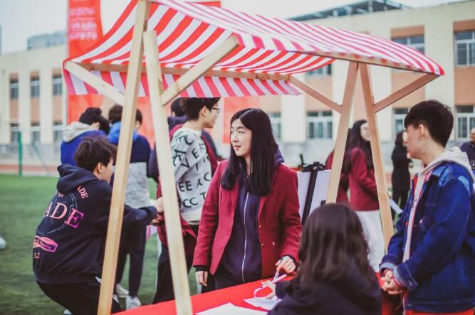 北京中加學校優秀畢業生