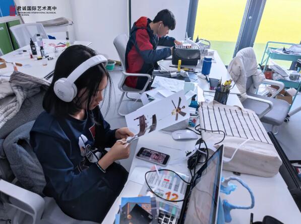 君誠國際藝術高中青年藝術家聯展