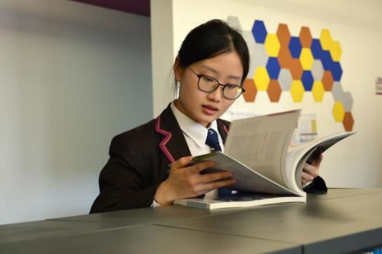 天津黑利伯瑞國際學校優秀畢業生