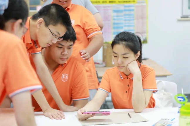 北京東方紅學校明德學院夏令營