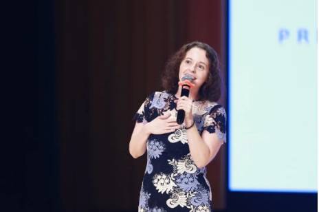 北京德閎學(xué)校幼兒園大班的寶貝們畢業(yè)啦