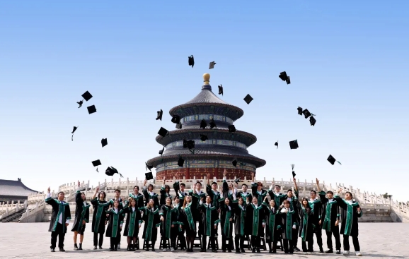 青苗學校畢業生