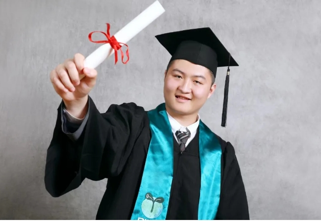 青苗學校畢業生