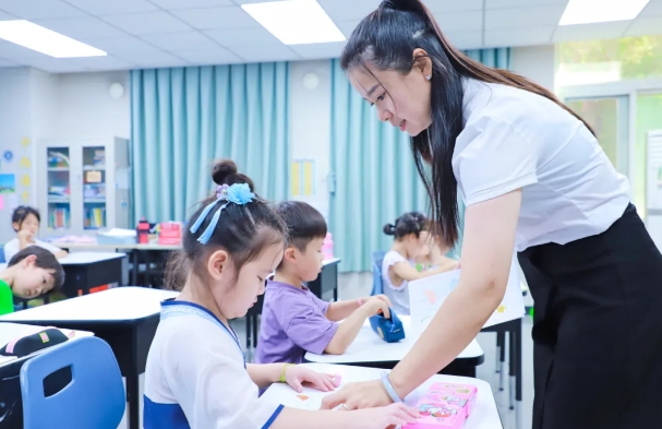 新府學一年級課堂