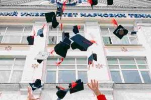 北京市匯賢學校高中部發布2024年高一新生入學須知！